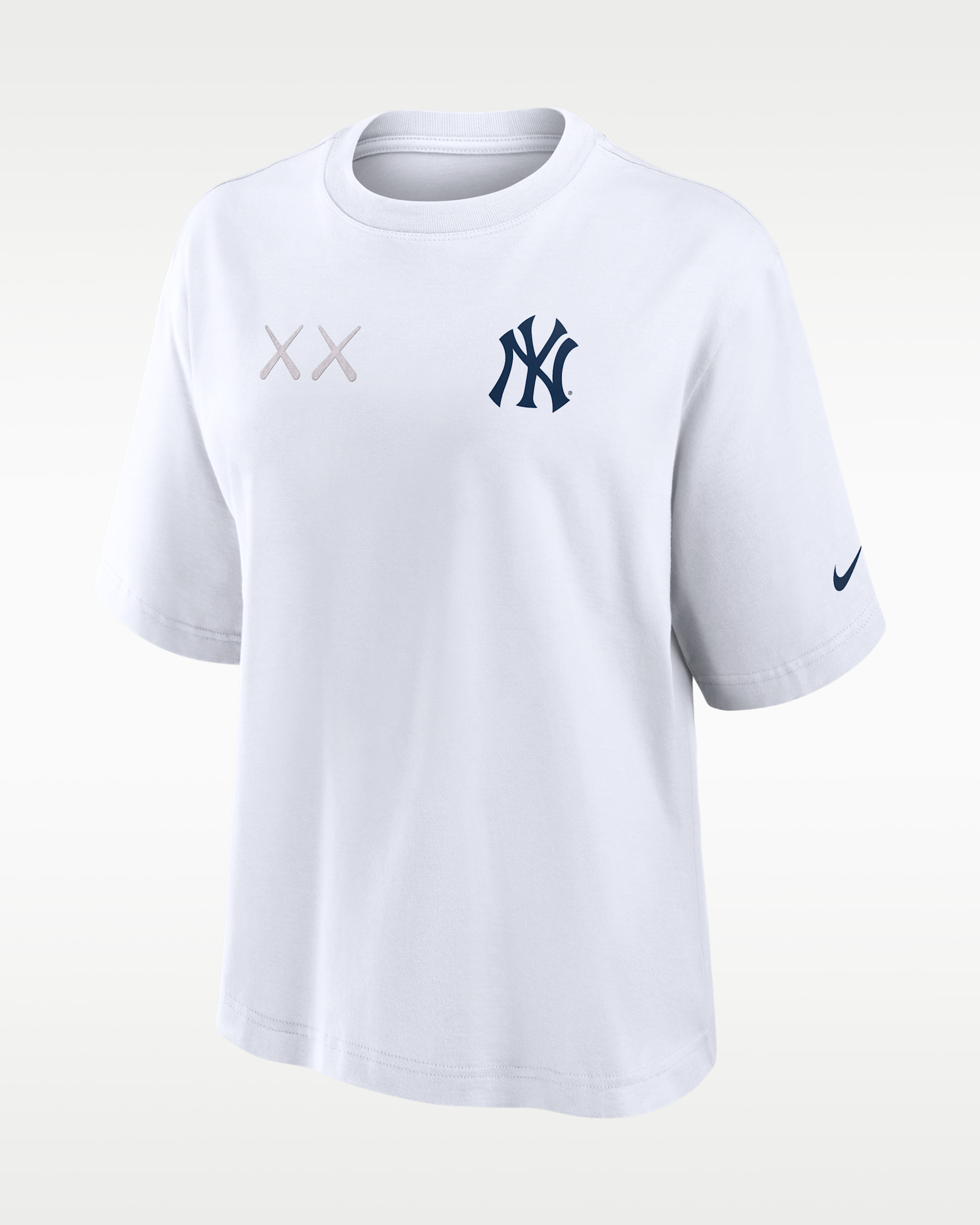 NIKE - NIKE / ナイキ BASEBALL GAME SHIRT  WOMENS New York Yankees Boxy Women's Nike x KAWS MLB T-Shirt. Nike.com